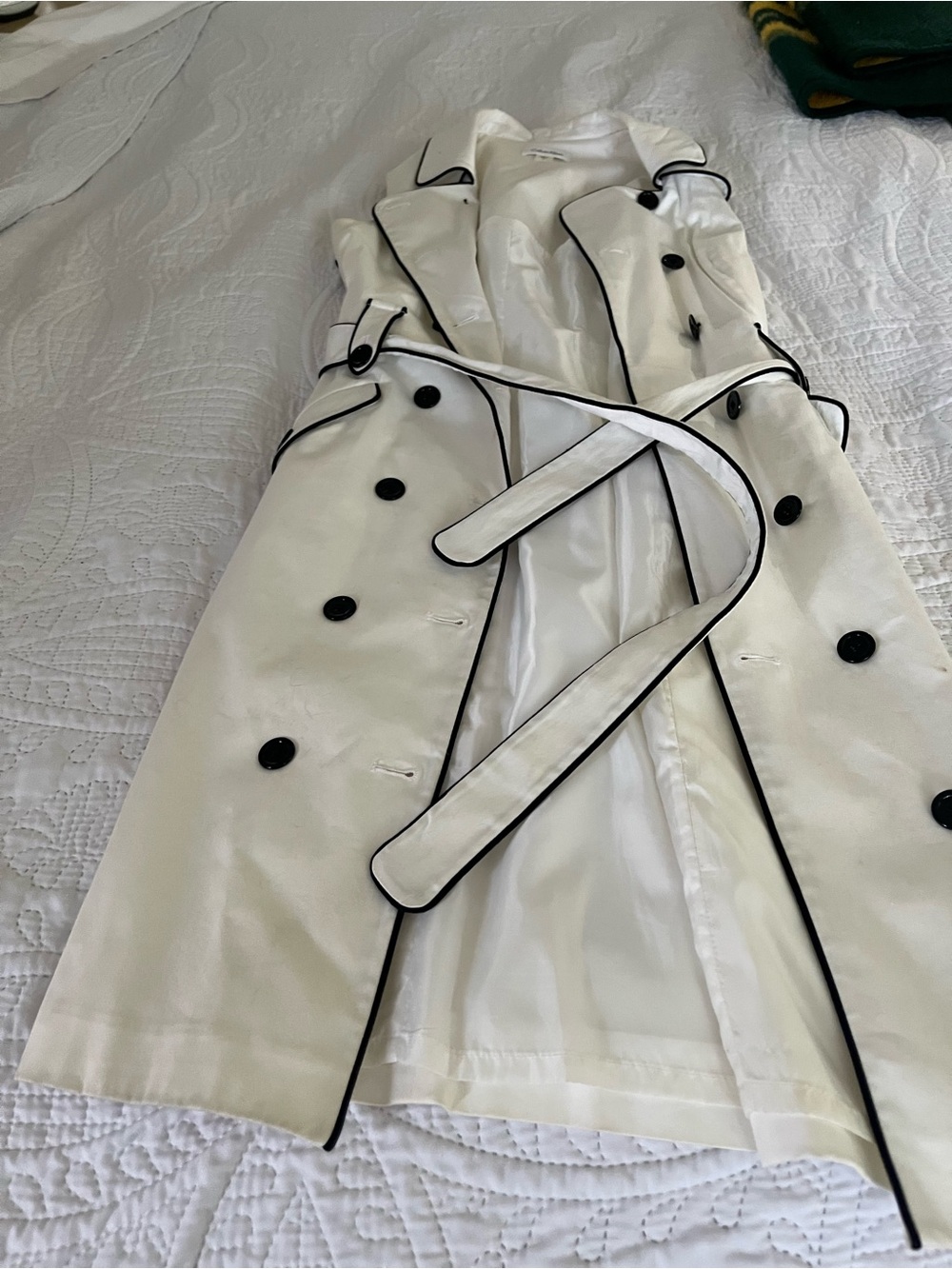 Calvin Klein White Sleeveless Midi Trench Dress with Black Piping